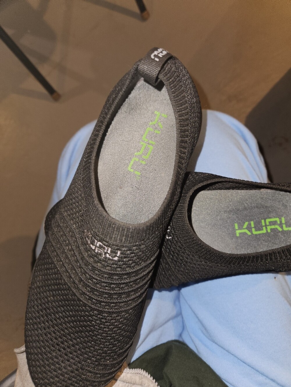 NWOT KURU UNISEX Black Knit Slip-On Loafers womans Size 10